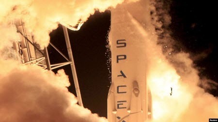 Уламок ракети Falcon 9 компанії Ілона Маска зіткнеться з Місяцем, вказують астрономи