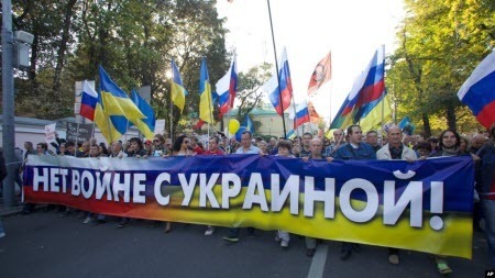 Начался сбор подписей против «партии войны» в российском руководстве