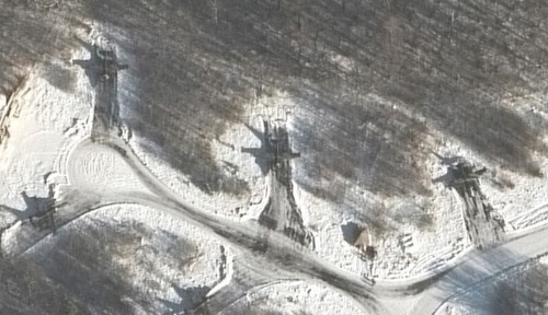 Російські війська в Білорусі знаходяться за 50 км від українського кордону – супутникові знімки MAXAR