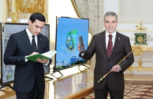 Сито Сократа: Дорогу молодому туркменскому монархизму