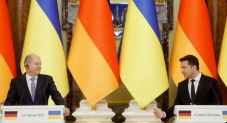 Президент України та канцлер Німеччини по-різному прокоментували питання щодо членства України в НАТО