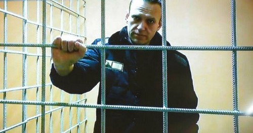 Суд рассмотрит новые дела в отношении Навального прямо в колонии: грозит еще 15 лет лишения свободы