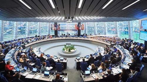 Рада Європи призупинила членство Росії через вторгнення в Україну