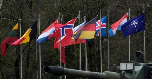 НАТО обіцяє більше зброї Україні, вперше в історії активує сили реагування для захисту Альянсу