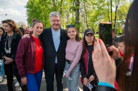 "А ЯКБИ НЕ ПОРОШЕНКО?" - Дмитро "Калинчук" Вовнянко