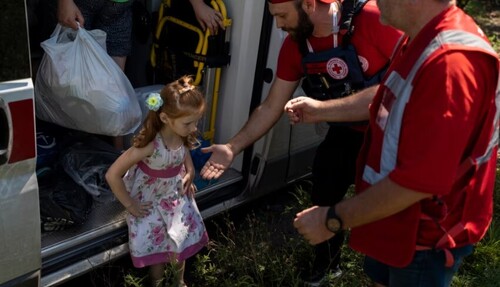 Влада наполягає на евакуації родин з дітьми з Куп’янська. ЗМІ говорять про небезпеку для сусідніх з Авдіївкою сіл і містечок