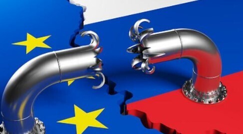 Російська нафта нарешті потрапила під ефективні санкції - Bloomberg