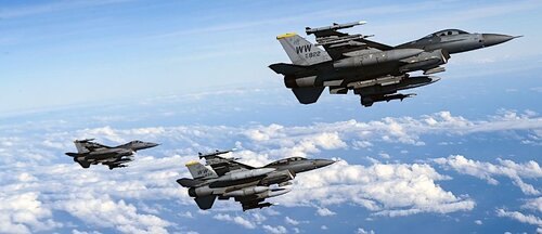 Нідерланди передадуть Україні 24 винищувачі F-16