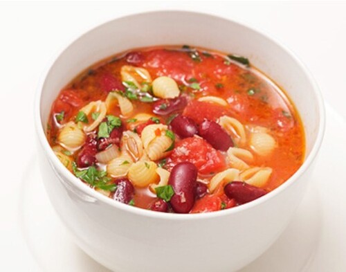 Бабусині страви: "Суп з квасолею та дрібними макаронами"
