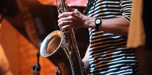 Las 200 mejores canciones románticas de amor con saxofón