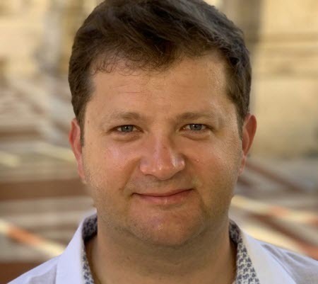 "У нас мало часу" - Володимир Ар'єв