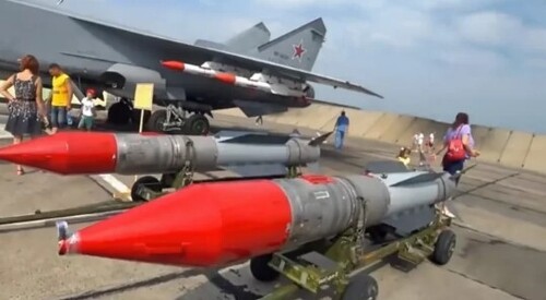 Росія встановлює на літаки нові ядерні ракети – розвідка США