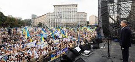 "ПОЛІТИКА ЗДОРОВОГО ГЛУЗДУ" - Ростислав Павленко