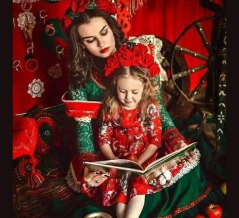 Перша вчителька – це не в школі, а мама