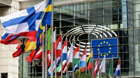 Данія пропонує призупинити право голосу Угорщини ...