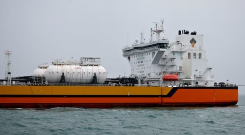 Протистояння США та Індії стосуються не лише нафти, - Reuters