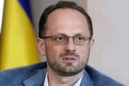 "Чому компромат путіна на Зеленського сильніший за компромат Заходу?" - Роман Безсмертний