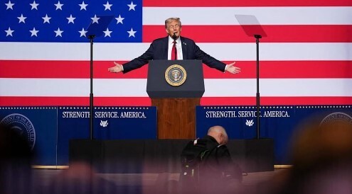 Трамп планирует осыпать американский народ вертолетными деньгами