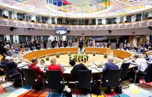 ЄС відклав рішення щодо використання заморожених активів рф до грудня, – Bloomberg