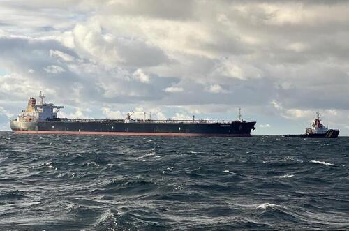 КИТАЙ ЗУПИНИВ 45% російських нафтових поставок, але НЕ через “зраду” Путіна