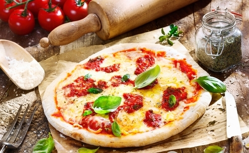 Бабусині страви: "Піца з соусом песто"