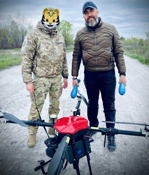 "О!.. Цікаву історію вкидають нам в простір" - Олексій Петров