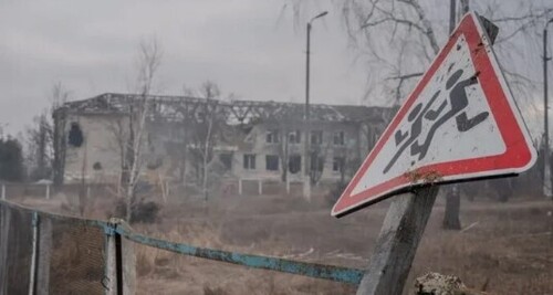 "Чому росія пропонує пишатися руїнами ОРДЛО" - Олена Степова