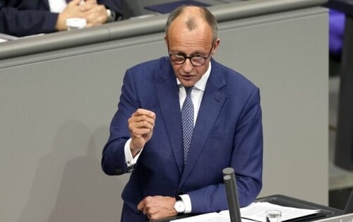 Канцлер Німеччини виступив проти передачі США заморожених у ЄС російських активів