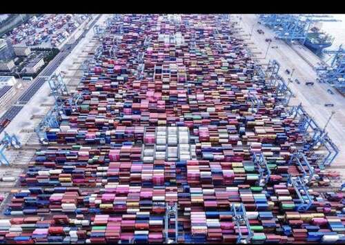 Китай стал первым в истории страной-триллионером