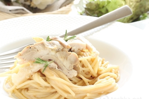 Маміни секрети "Спагетті з куркою у вершковому соусі"