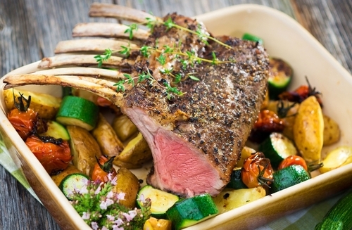 Бабусині страви: "М'ясо з овочами в духовці"