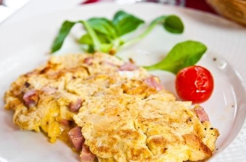 Маміни секрети "Омлет із шинкою"