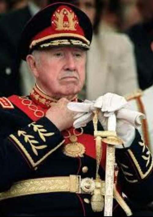 «ЧИЛІЙСЬКЕ ДИВО» АУГУСТО ПІНОЧЕТА