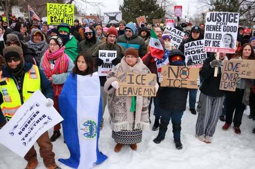 "В Міннесоті вже другий тиждень продовжуються рейди міграційної поліції ICE і протести" - Остап Яриш