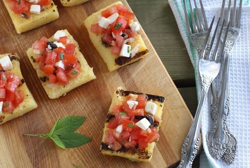 Бабусині страви: "Полента з фетою на грилі"