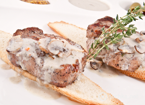 Бабусині страви: "Телятина з травами і йогуртом"