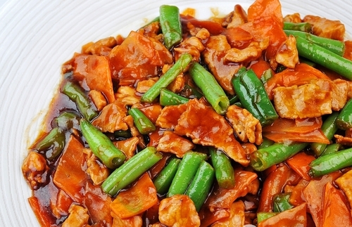 Маміни секрети "Спаржева квасоля з м'ясом під винним соусом"