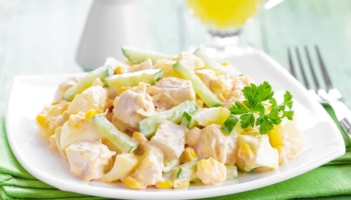 Бабусині страви: "Салат з курки з ананасами"