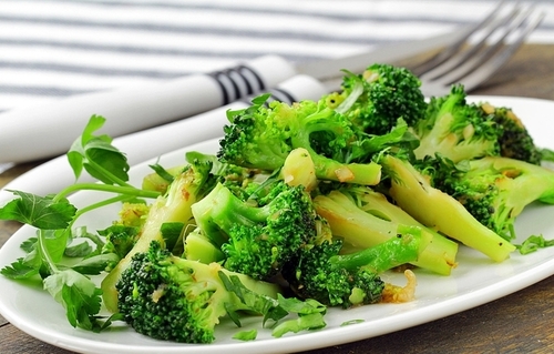 Бабусині страви: "Як приготувати броколі"