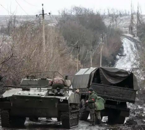 Сито Сократа: Перспектива мира и войны