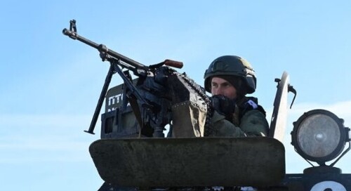 Росія нарощує виробництво зброї та накопичує запаси для продовження війни – розвідка Естонії