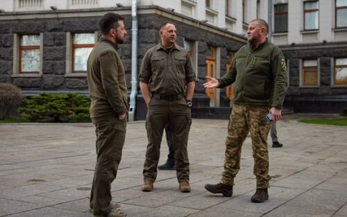 "Удар під ватерлінію Україні" - Джон Сміт