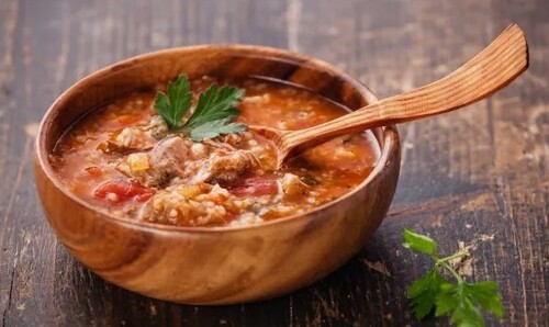 Маміни секрети "Харчо з яловичиною, тклапі, рисом і горіхами"