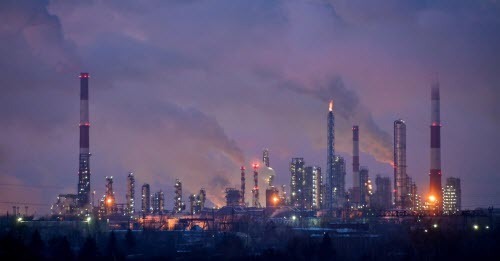 Доходи росії від нафти і газу в лютому скоротяться вдвічі порівняно з аналогічним періодом минулого року, - Reuters