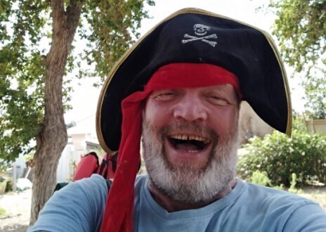 "ХАМАСОВСКИЙ ГОЛУБЬ МИРА ТЮКНУЛ В ТЕМЯ ДОНАЛЬДА ТРАМПА" - Андрей Капустин 