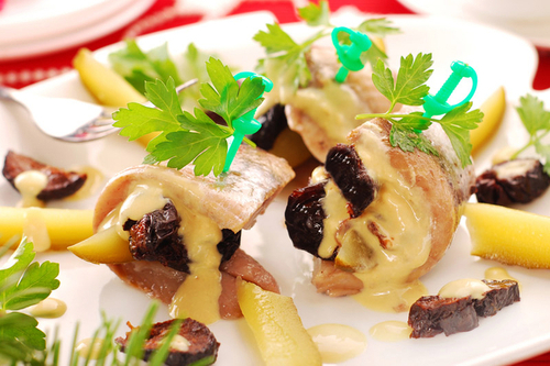 Маміни секрети "Риба, запечена під сливами"