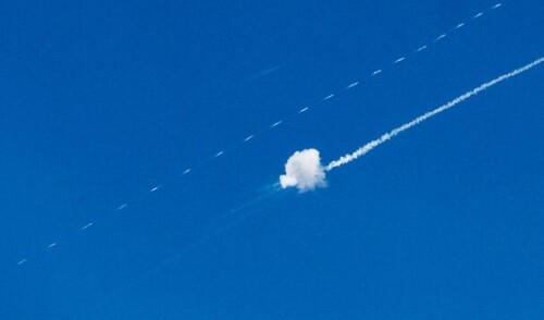 "Журналіст повідомив про ракетний удар. Потім почалися погрози смерті." - Юрій Ніколов