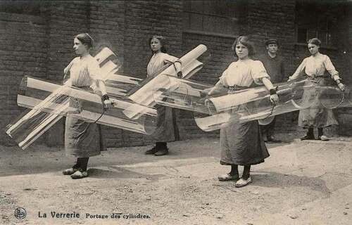 "Интересно, насколько сложно было сделать обычное оконное стекло еще в начале ХХ века" - Дмитрий Чернышов