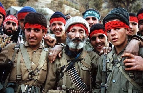 Аятоллы срочно призывают в армию 12-летних мальчишек