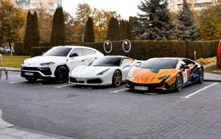 "Під час війни покупці в Україні б’ють всі рекорди щодо купівлі елітних авто" - Алексей Кущ